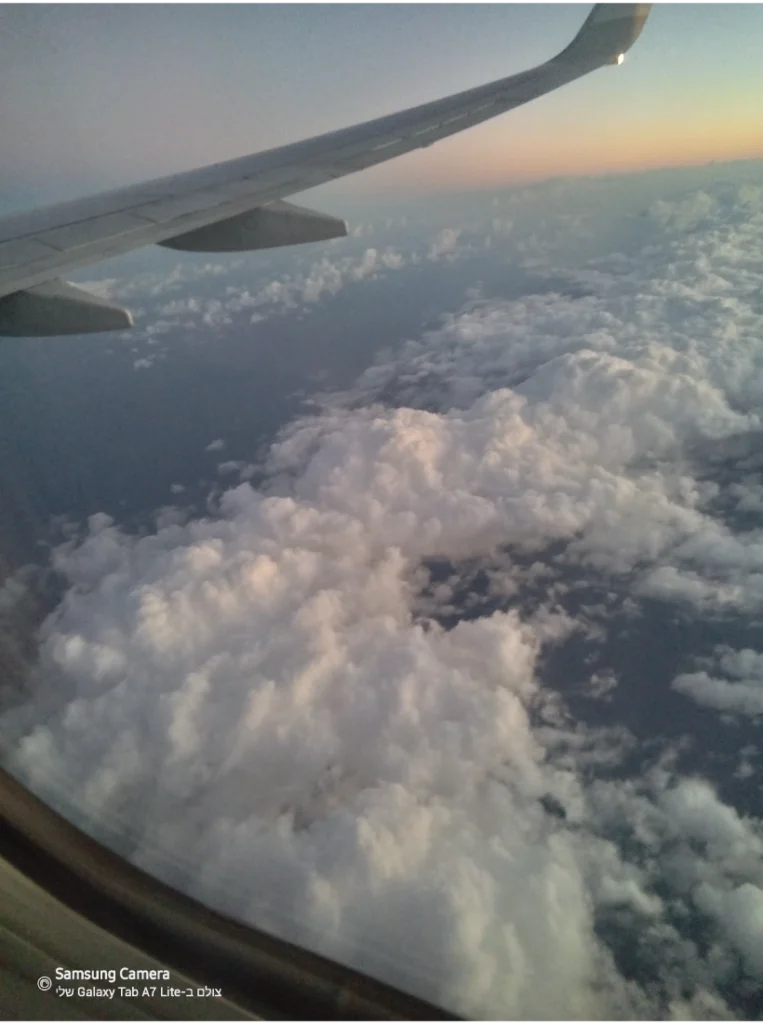 מוהל מוסמך מגיע לברית מילה בחו"ל - טיסה אל הקהילה היהודית המקומית